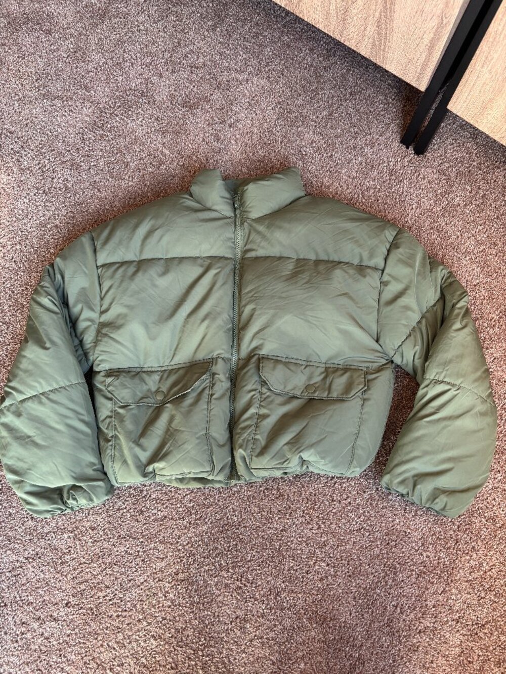 LOVE TREE Cropped Puffer Jacket Medium Sage Green